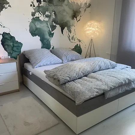 3-room In شقة *
