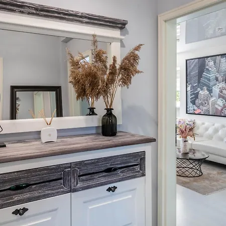 3-room In *